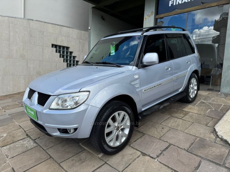 pajero tr4 2.0 4x4 16v 140cv flex 4p automatico 2010 garibaldi