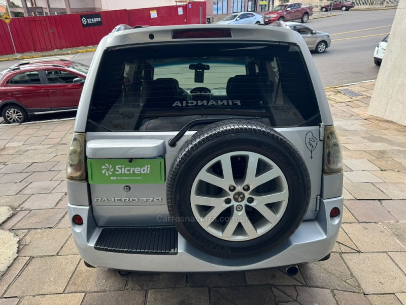 PAJERO TR4 2.0 4X4 16V 140CV FLEX 4P AUTOMÁTICO - 2010 - GARIBALDI