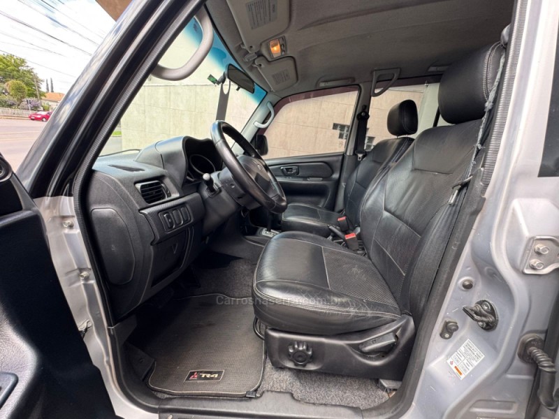 PAJERO TR4 2.0 4X4 16V 140CV FLEX 4P AUTOMÁTICO - 2010 - GARIBALDI