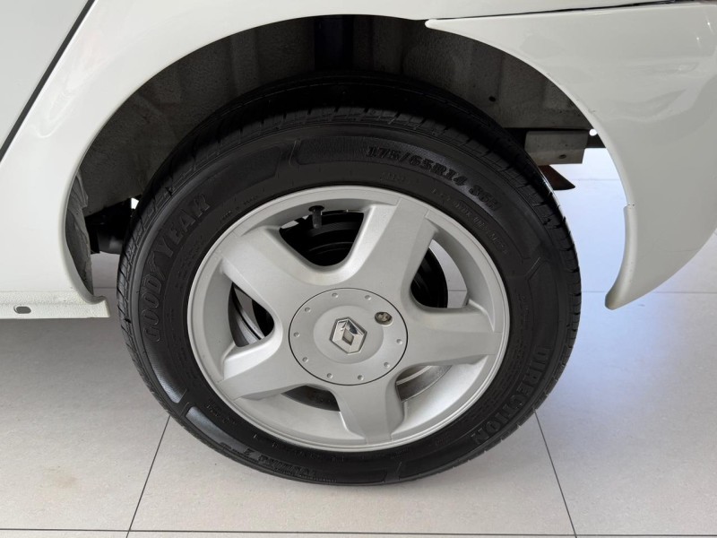 CLIO 1.0 EXPRESSION 16V HI-FLEX 4P MANUAL - 2014 - CAXIAS DO SUL