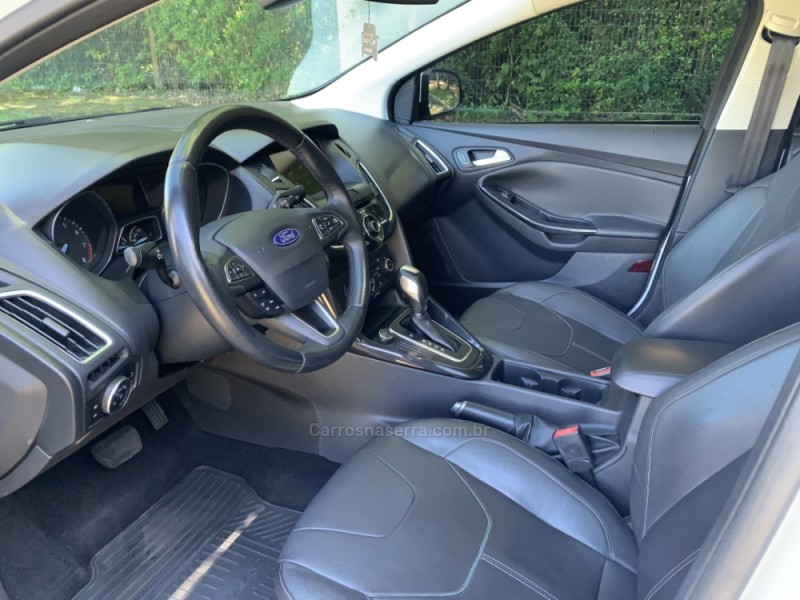 FOCUS 2.0 TITANIUM SEDAN 16V FLEX 4P AUTOMÁTICO - 2017 - GUAPORé