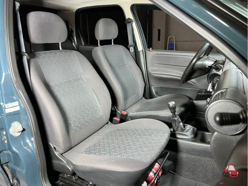 CLASSIC 1.0 MPFI VHC SUPER 8V GASOLINA 4P MANUAL - 2008 - CAXIAS DO SUL