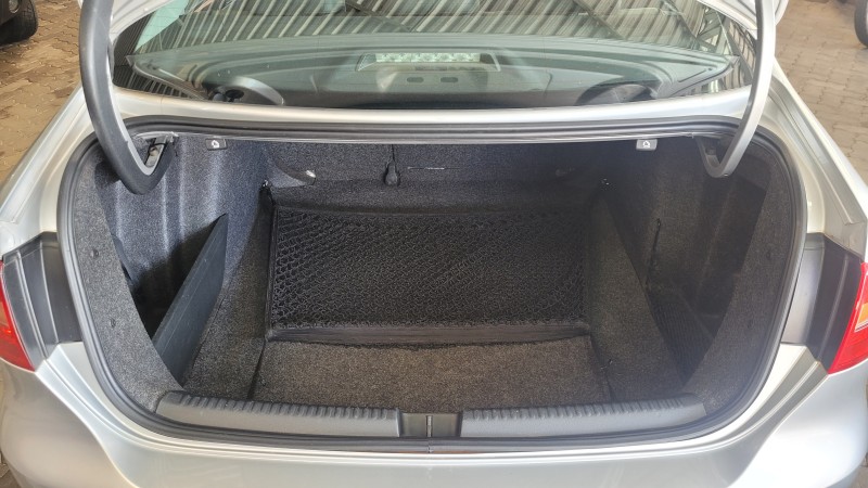 JETTA 2.0 COMFORTLINE FLEX 4P TIPTRONIC - 2012 - GARIBALDI