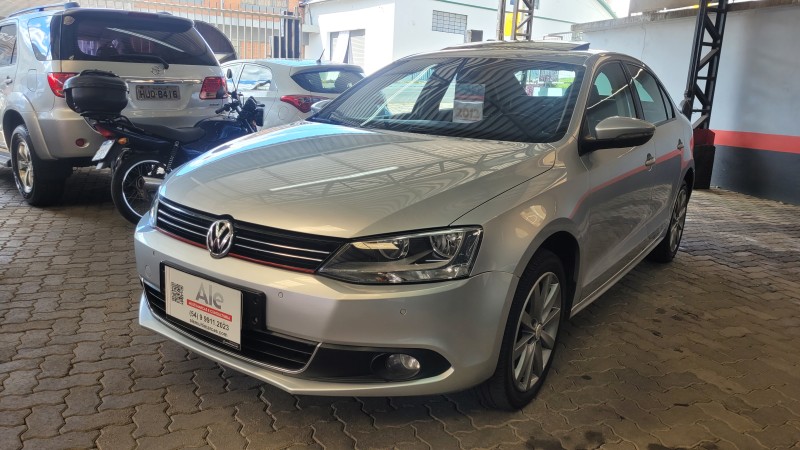 JETTA 2.0 COMFORTLINE FLEX 4P TIPTRONIC