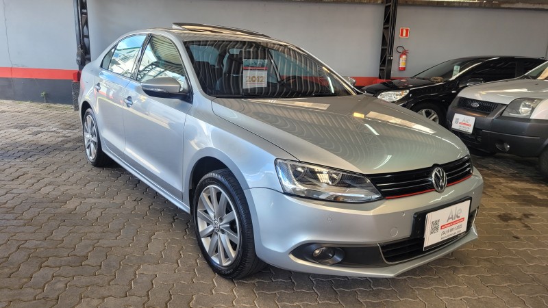 JETTA 2.0 COMFORTLINE FLEX 4P TIPTRONIC - 2012 - GARIBALDI