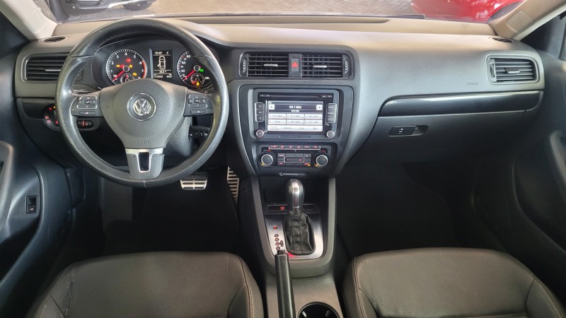 JETTA 2.0 COMFORTLINE FLEX 4P TIPTRONIC - 2012 - GARIBALDI