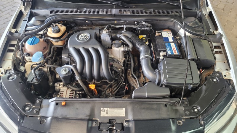 JETTA 2.0 COMFORTLINE FLEX 4P TIPTRONIC - 2012 - GARIBALDI