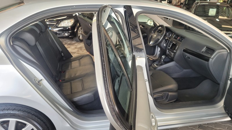 JETTA 2.0 COMFORTLINE FLEX 4P TIPTRONIC - 2012 - GARIBALDI