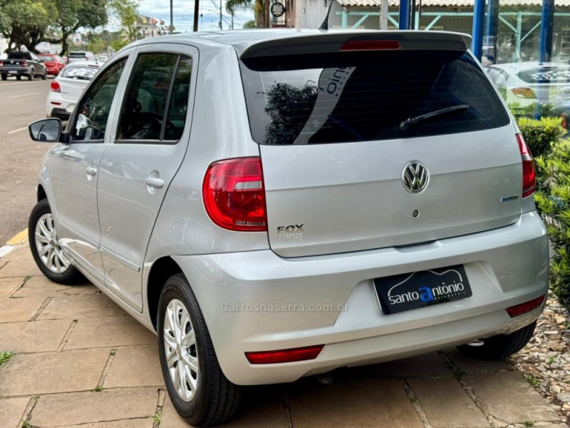 FOX 1.0 MI BLUEMOTION 8V FLEX 4P MANUAL - 2014 - LAGOA VERMELHA