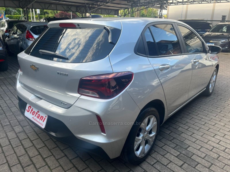 ONIX 1.0 LTZ 12V TURBO FLEX 4P AUTOMÁTICO - 2023 - FELIZ