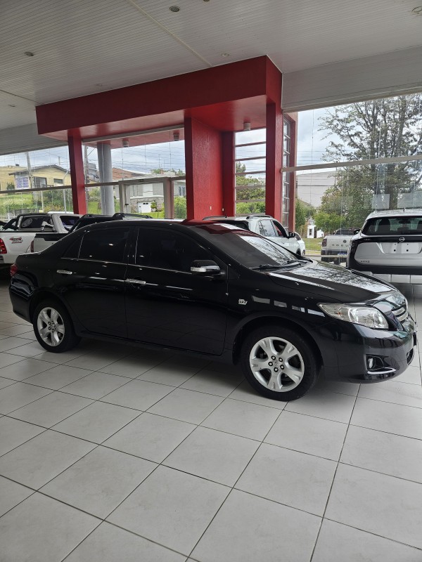 COROLLA 2.0 XEI 16V FLEX 4P AUTOMÁTICO - 2011 - FARROUPILHA