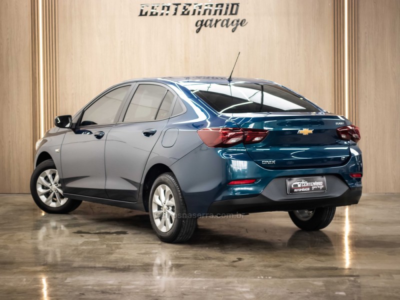 ONIX 1.0	LTZ PLUS 8V TURBO FLEX 4P AUTOMÁTICO - 2021 - CAXIAS DO SUL