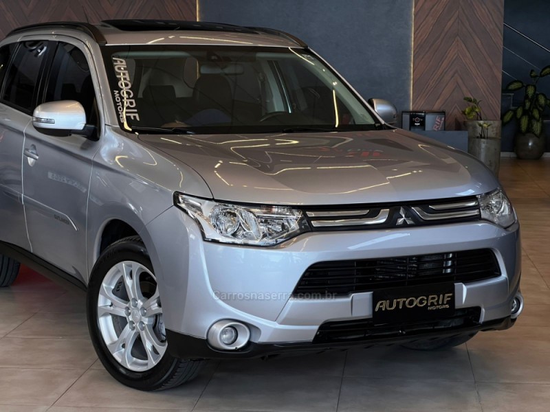 OUTLANDER 2.0 16V GASOLINA 4P AUTOMÁTICO - 2015 - CAMPO BOM