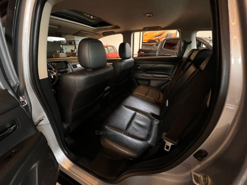OUTLANDER 2.0 16V GASOLINA 4P AUTOMÁTICO - 2015 - CAMPO BOM