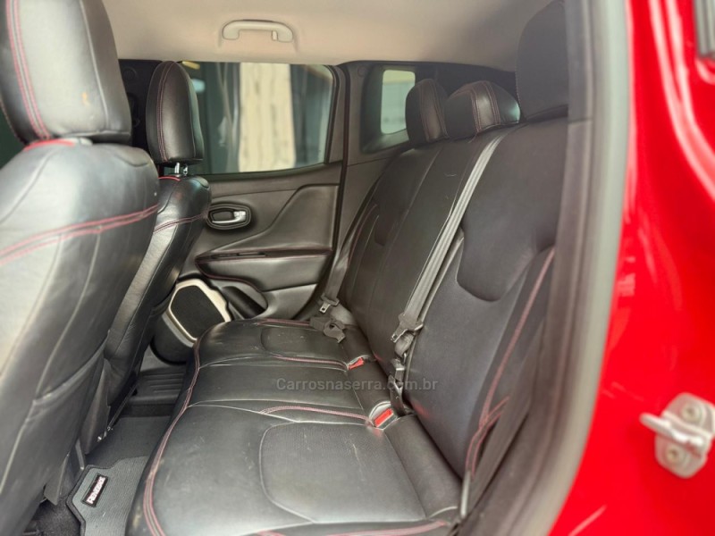RENEGADE 2.0 16V TURBO DIESEL LONGITUDE 4P 4X4 AUTOMÁTICO - 2016 - TORRES