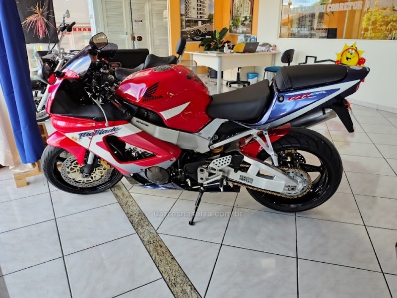 cbr 900rr  2001 nova prata