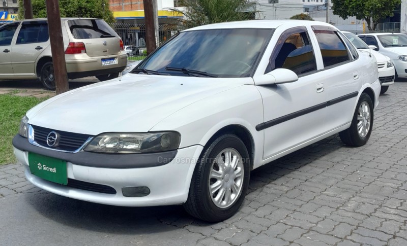 VECTRA 2.2 MPFI CD 16V GASOLINA 4P MANUAL