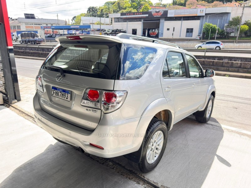 HILUX SW4 2.7 SR 4X2 16V FLEX 4P AUTOMÁTICO - 2013 - CAXIAS DO SUL