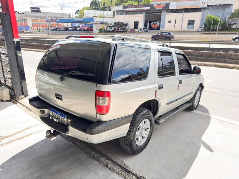 BLAZER 2.4 MPFI 4X2 8V GASOLINA 4P MANUAL - 2001 - CAXIAS DO SUL