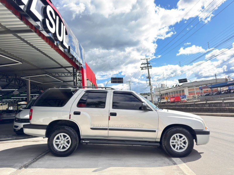BLAZER 2.4 MPFI 4X2 8V GASOLINA 4P MANUAL - 2001 - CAXIAS DO SUL