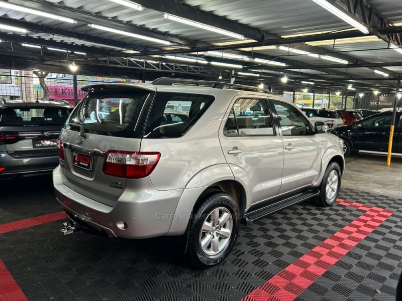 HILUX SW4 3.0 SRV 4X4 7 LUGARES 16V TURBO INTERCOOLER DIESEL 4P AUTOMÁTICO - 2010 - PASSO FUNDO