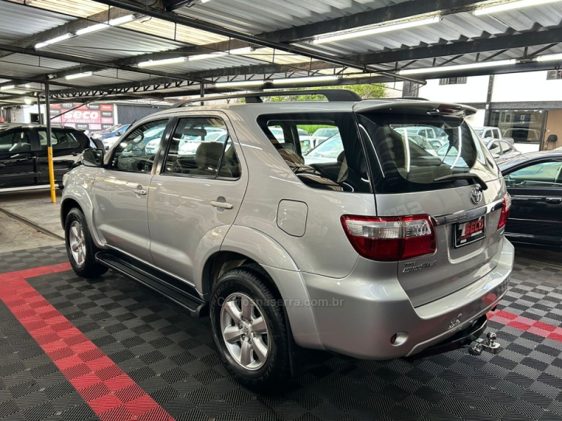 HILUX SW4 3.0 SRV 4X4 7 LUGARES 16V TURBO INTERCOOLER DIESEL 4P AUTOMÁTICO - 2010 - PASSO FUNDO