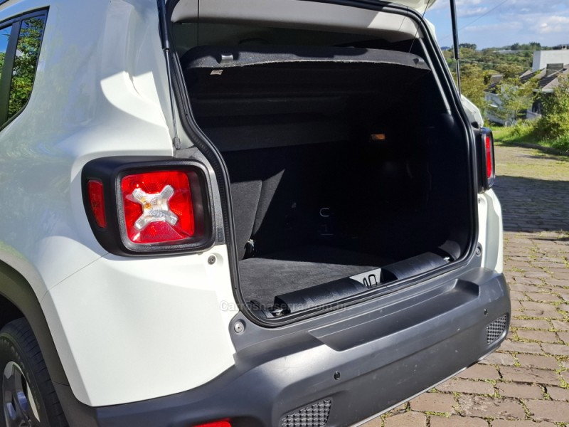RENEGADE 1.8 16V FLEX 4P AUTOMÁTICO - 2021 - BENTO GONçALVES