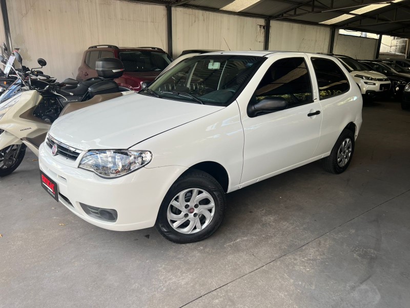 FIAT - PALIO - 2014/2014 - Branca - R$ 28.900,00