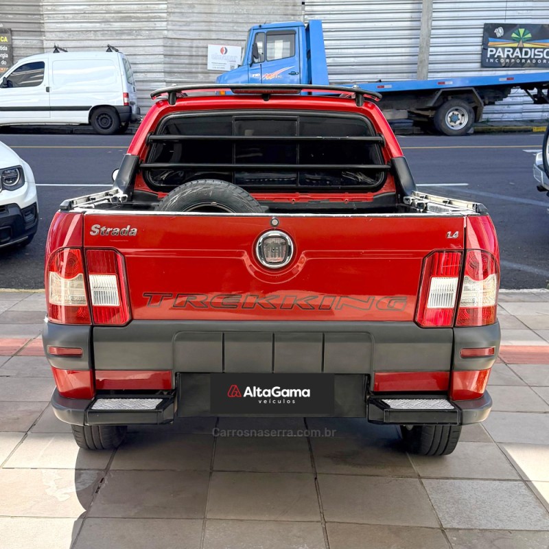 STRADA 1.6 MPI TREKKING CE 16V FLEX 2P MANUAL - 2009 - FLORES DA CUNHA