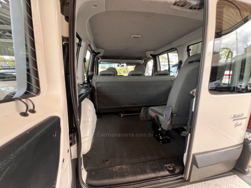 DOBLÓ 1.8 MPI ADVENTURE 8V FLEX 4P MANUAL - 2014 - BOM PRINCíPIO