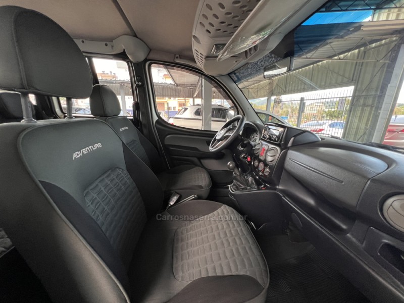 DOBLÓ 1.8 MPI ADVENTURE 8V FLEX 4P MANUAL - 2014 - BOM PRINCíPIO