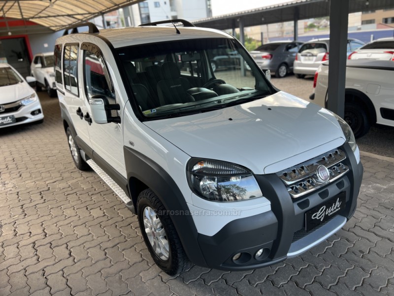 DOBLÓ 1.8 MPI ADVENTURE 8V FLEX 4P MANUAL - 2014 - BOM PRINCíPIO