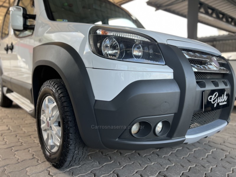 DOBLÓ 1.8 MPI ADVENTURE 8V FLEX 4P MANUAL - 2014 - BOM PRINCíPIO