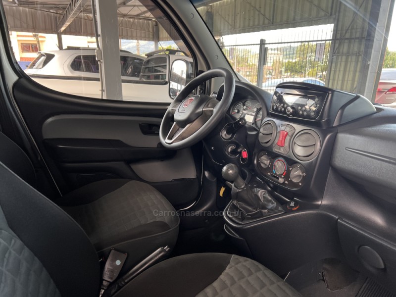 DOBLÓ 1.8 MPI ADVENTURE 8V FLEX 4P MANUAL - 2014 - BOM PRINCíPIO