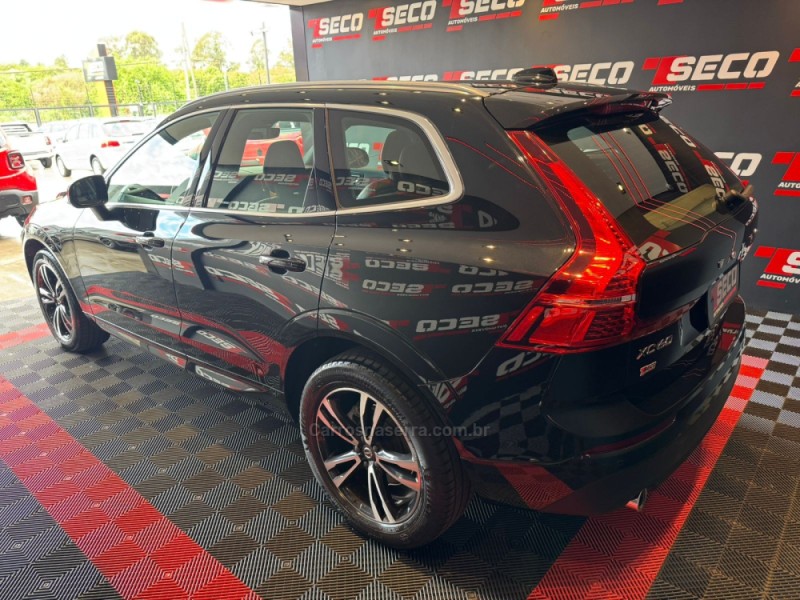 XC60 2.0 T5 MOMENTUM GASOLINA 4P AUTOMÁTICO - 2021 - PASSO FUNDO