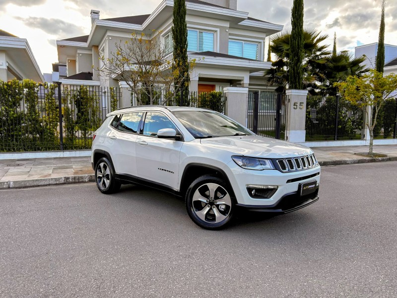 COMPASS 2.0 16V FLEX LONGITUDE AUTOMÁTICO - 2018 - BENTO GONçALVES