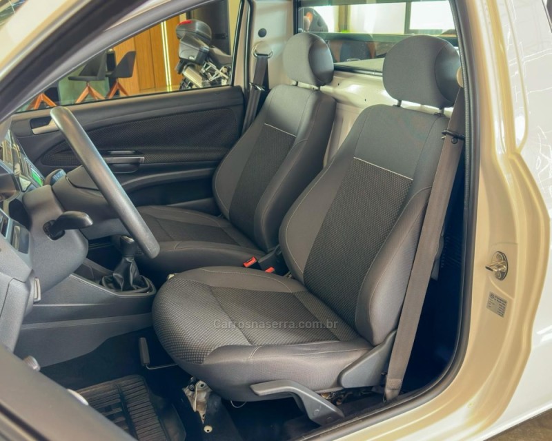 SAVEIRO 1.6 MI TRENDLINE CS 8V FLEX 2P MANUAL - 2020 - GARIBALDI