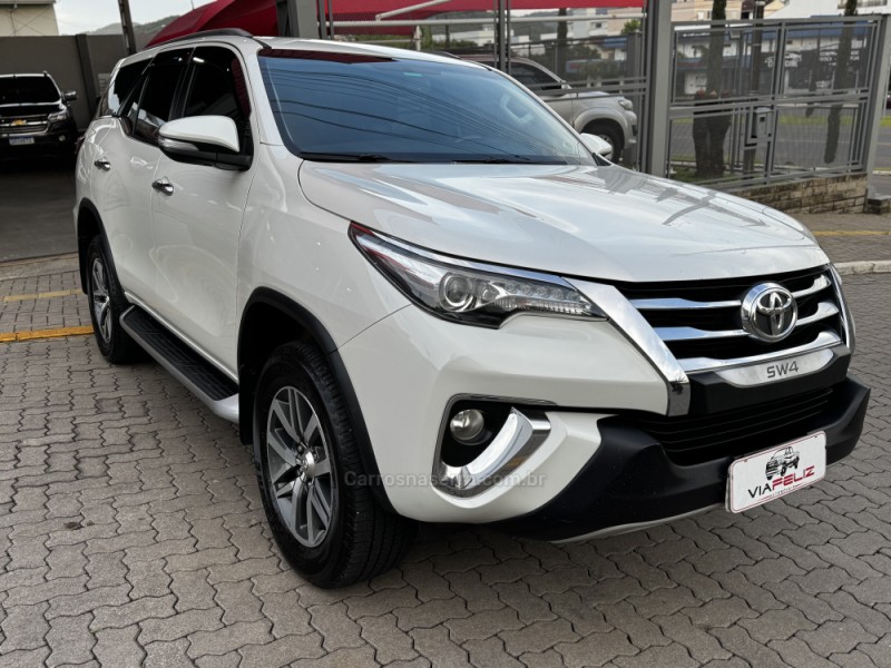 HILUX SW4 2.8 SRX 4X4 16V TURBO INTERCOOLER DIESEL 4P AUTOMÁTICO - 2017 - FELIZ