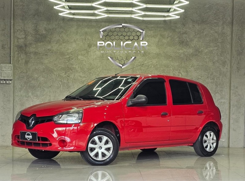 RENAULT - CLIO - 2013/2014 - Vermelha - R$ 28.900,00