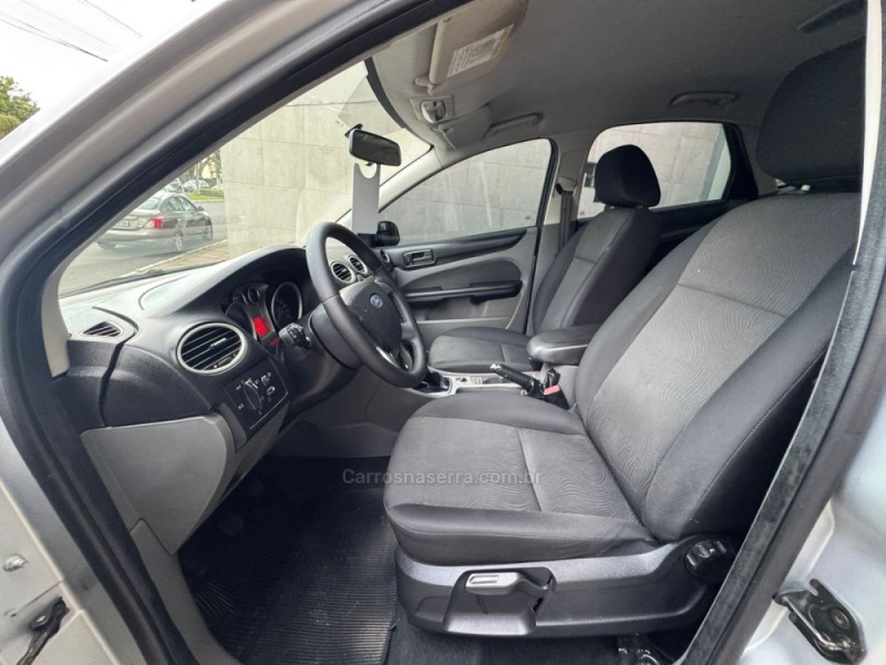 FOCUS 1.6 SE 16V FLEX 4P MANUAL - 2013 - GARIBALDI