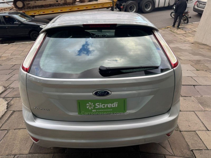 FOCUS 1.6 SE 16V FLEX 4P MANUAL - 2013 - GARIBALDI