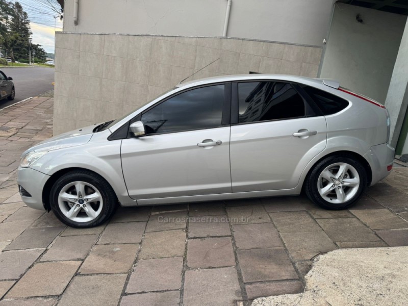 FOCUS 1.6 SE 16V FLEX 4P MANUAL - 2013 - GARIBALDI