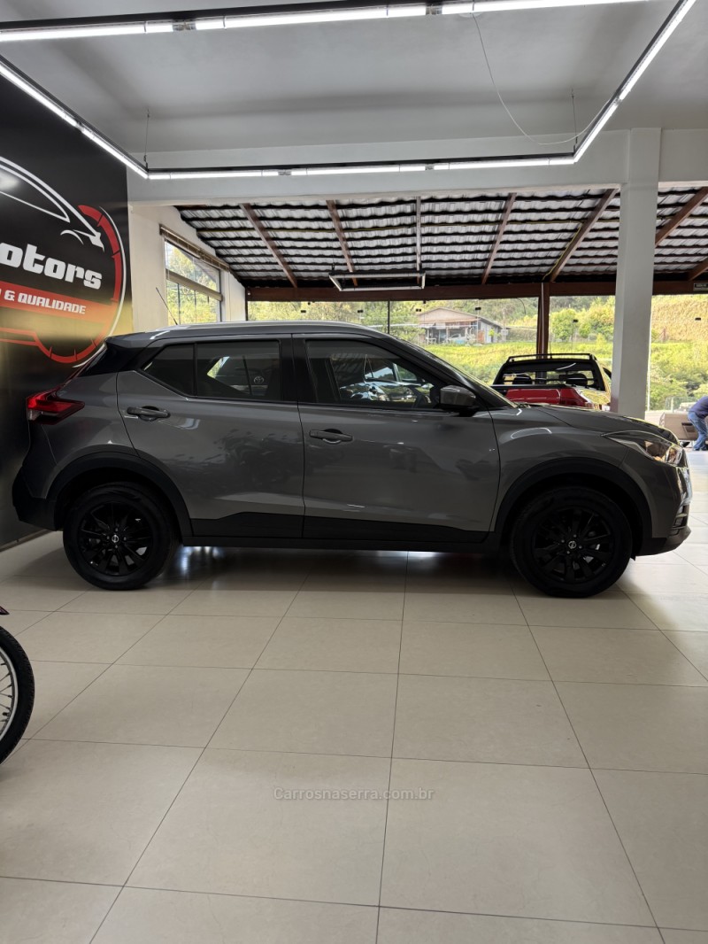 KICKS 1.6 16V FLEX S XTRONIC 4P AUTOMÁTICO - 2018 - FARROUPILHA