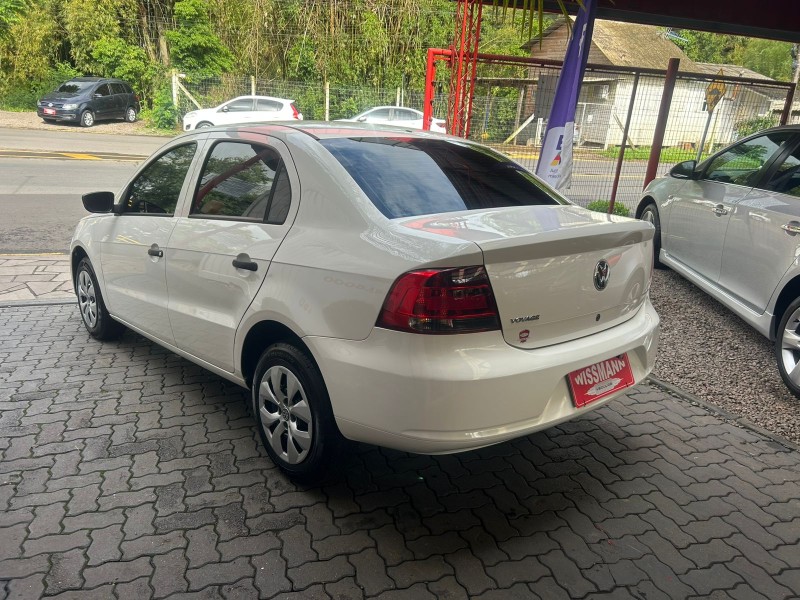 VOYAGE 1.0 12V MPI TOTALFLEX COMFORTLINE 4P MANUAL - 2011 - TRêS COROAS