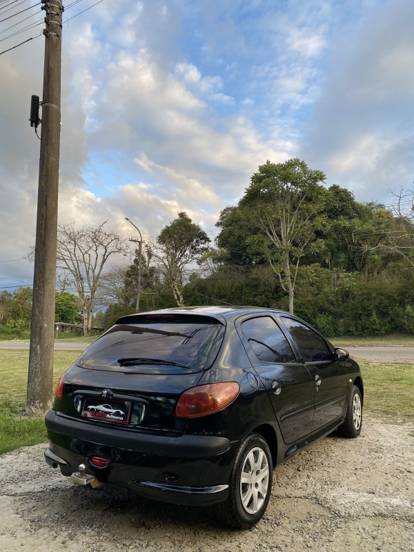 206 1.0 SELECTION 16V GASOLINA 4P MANUAL - 2005 - CAXIAS DO SUL