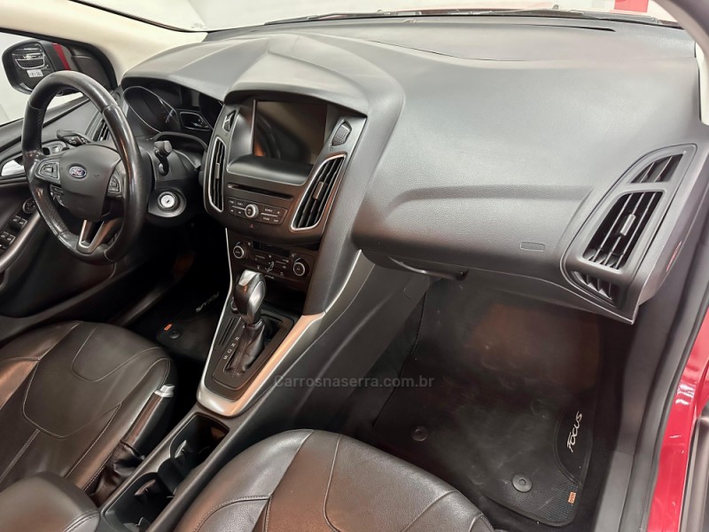 FOCUS 2.0 SE 16V FLEX 4P AUTOMÁTICO - 2017 - CAXIAS DO SUL