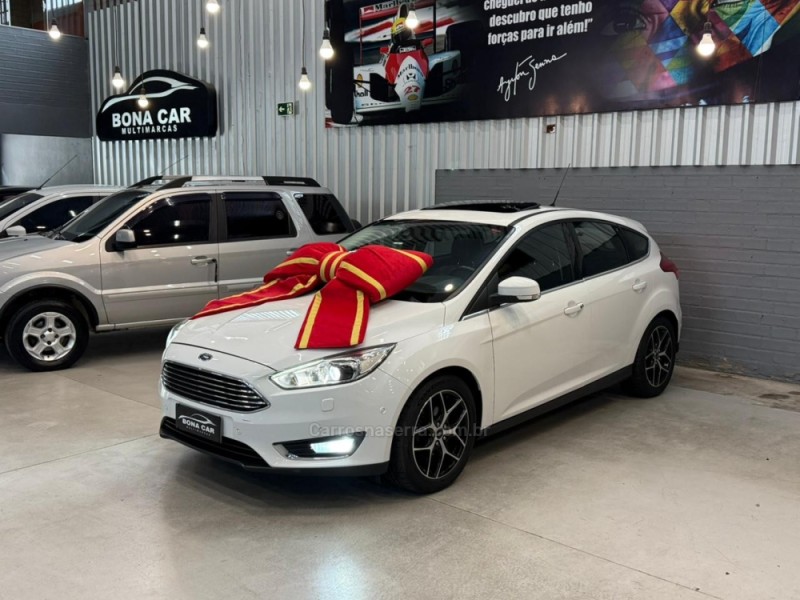 focus 2.0 titanium plus hatch 16v flex 4p auto 2016 caxias do sul
