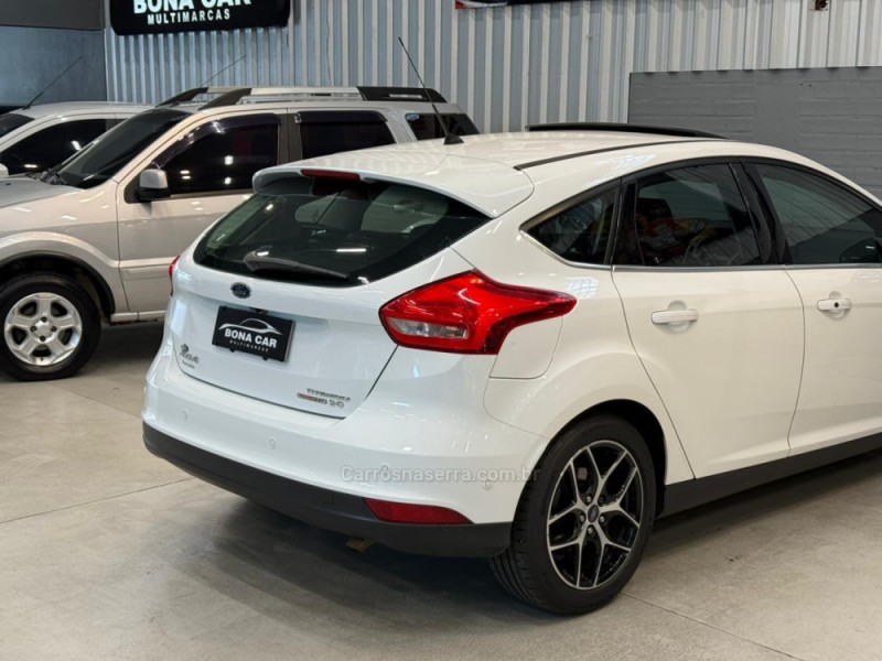FOCUS 2.0 TITANIUM PLUS HATCH 16V FLEX 4P AUTO - 2016 - CAXIAS DO SUL
