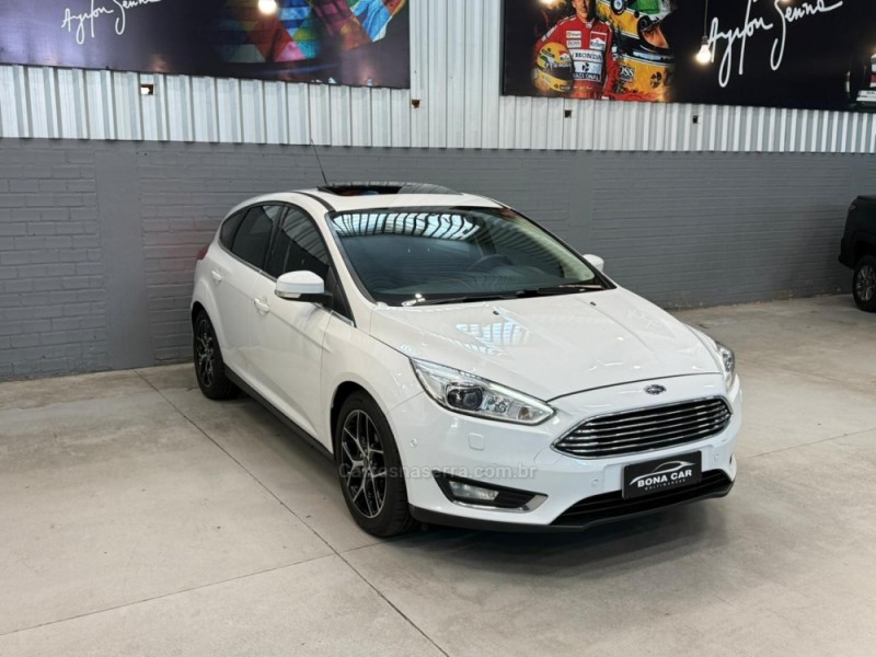 FOCUS 2.0 TITANIUM PLUS HATCH 16V FLEX 4P AUTO - 2016 - CAXIAS DO SUL
