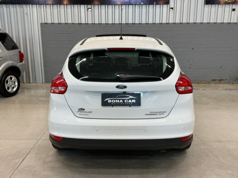 FOCUS 2.0 TITANIUM PLUS HATCH 16V FLEX 4P AUTO - 2016 - CAXIAS DO SUL